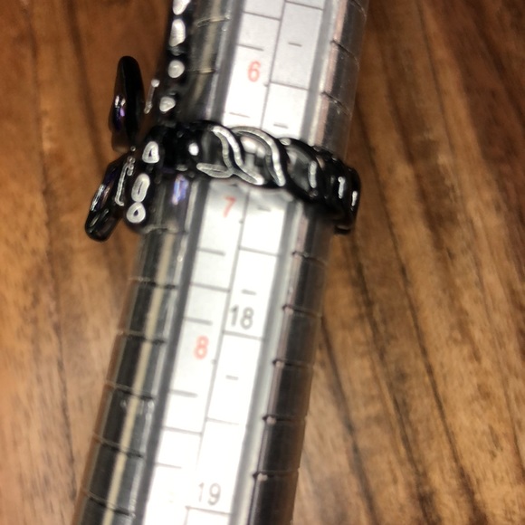 Butterfly Cuff Ring - Picture 5 of 6